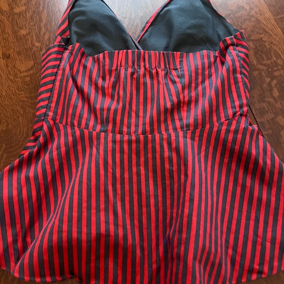 Anthropologie Red & Dark Grey Striped Peplum Halter Top Size 6 - Picture 2 of 6